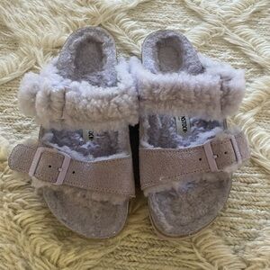 Birkenstock Arizona Teddy split sandals purple fog 35